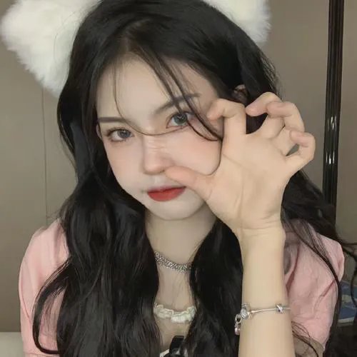 薄总，太太又去跟人约会了